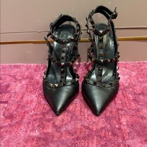 Valentino Black RockStud Pumps